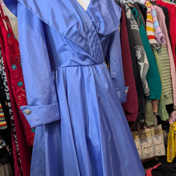 *Sold*Elegant Blue Dress with V-Neck - Picture 2 of 6